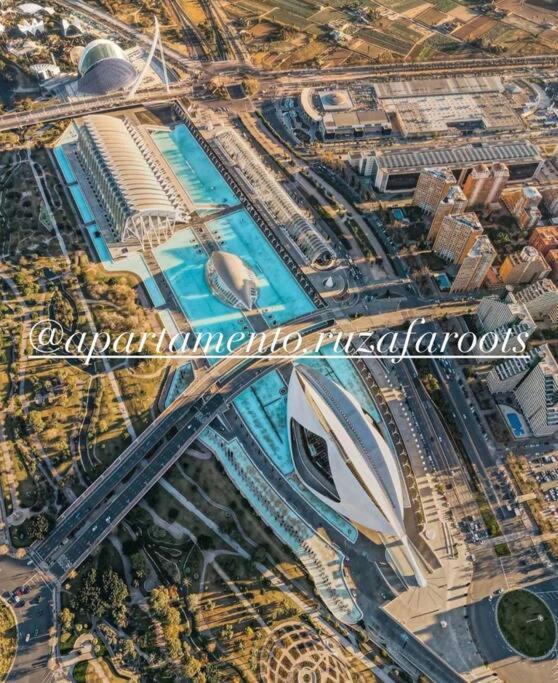 Apartment Ruzafa Roots, 12 Min To Centre, Smart Tv, Wine Valencia Exterior photo