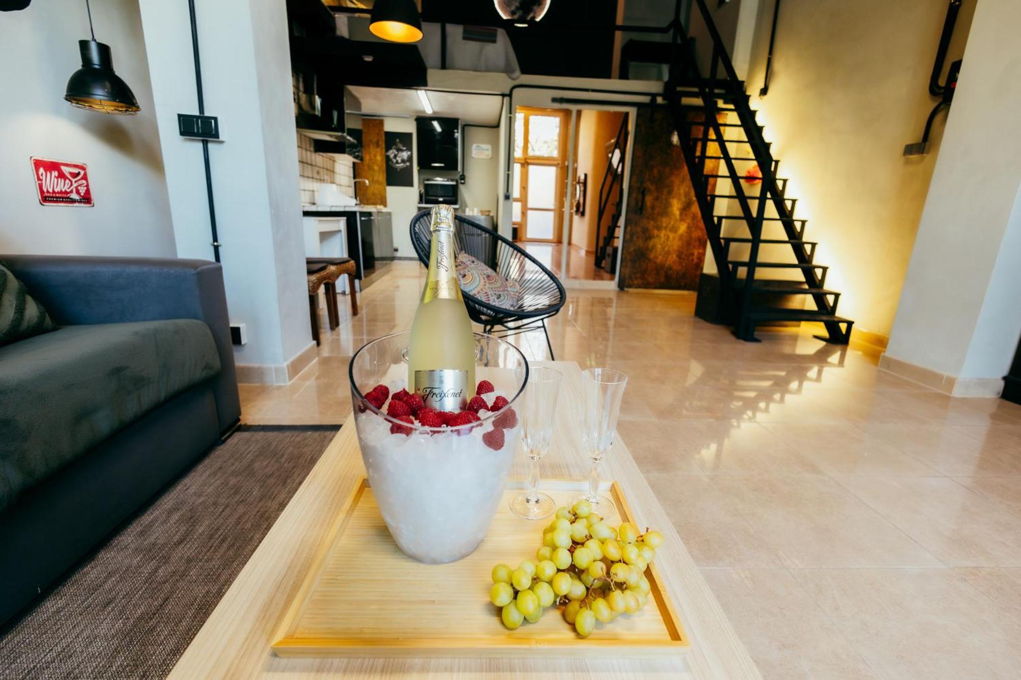 Apartment Ruzafa Roots, 12 Min To Centre, Smart Tv, Wine Valencia Exterior photo