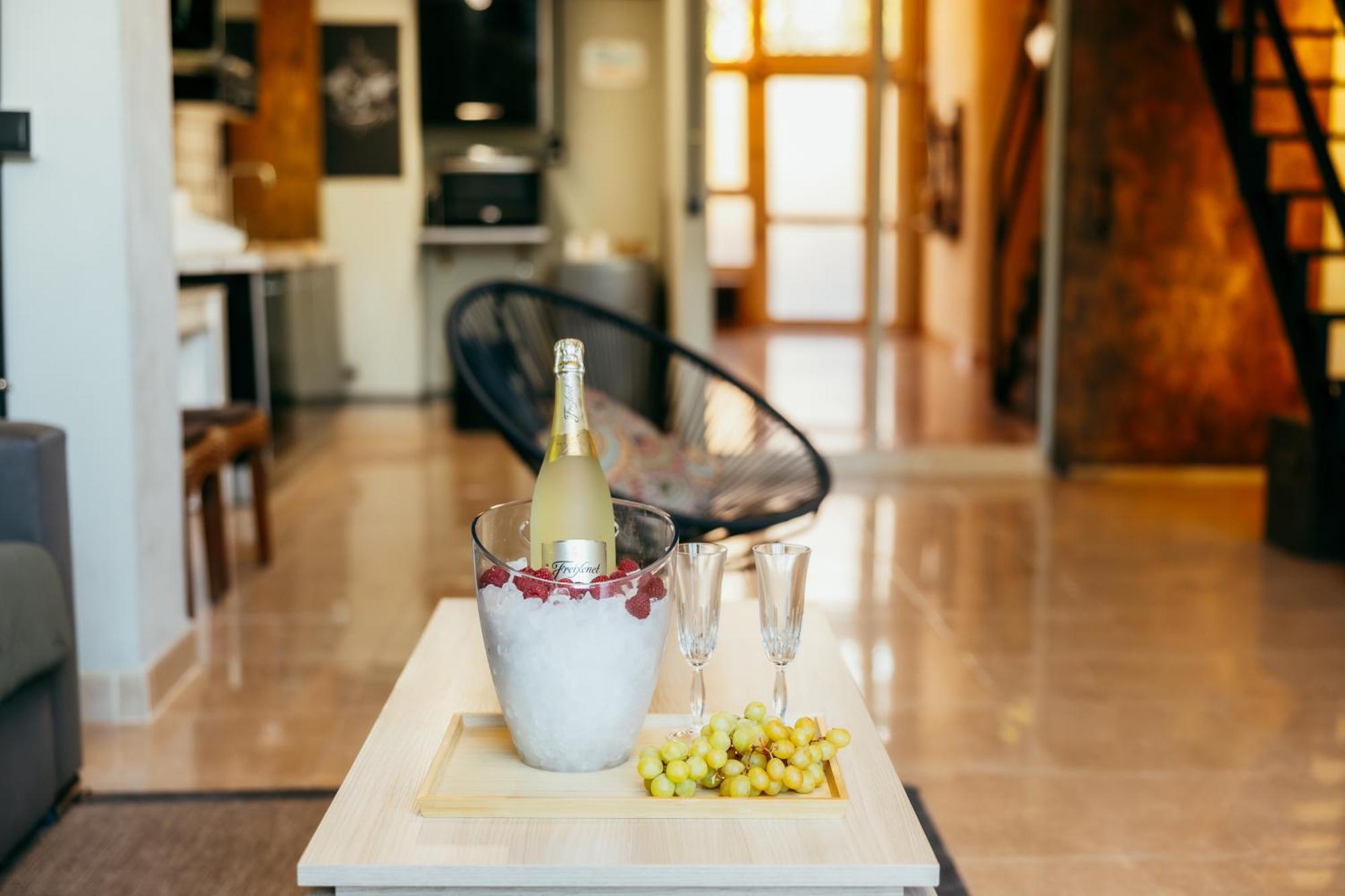 Apartment Ruzafa Roots, 12 Min To Centre, Smart Tv, Wine Valencia Exterior photo